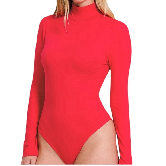 Zenana Outfitters Tops - Red Mock Neck Long Sleeve Bodysuit NWOT - (#0196)